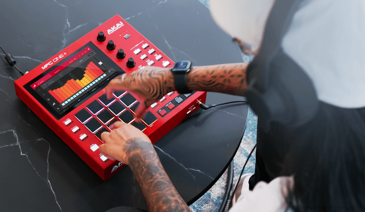 AKAI PRO MPCONEMK2XUS