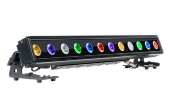 SIXBAR 1000IP 6-IN1 Multichip IIP65 Bar 18x12W uses the POWER LINK and the 5-PIN IP DMX Cables